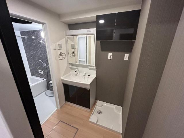 富山市山室新築アパートの洗面所|洗面（イメージ）