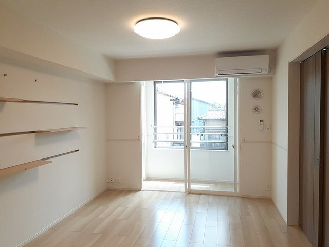 ラフレシール戸破の居間・リビング|ゆったりとした居間です