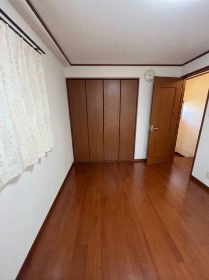 【洋室】 | ※AI加工によって室内の動産物は撤去しています。