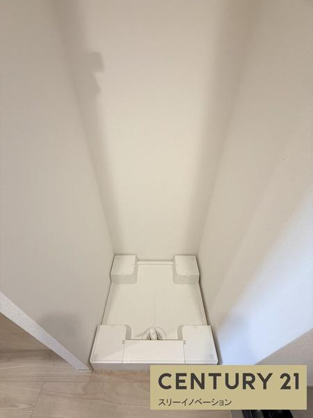 アドバンス大阪フェリーチェの洗面所|★室内洗濯パン！★