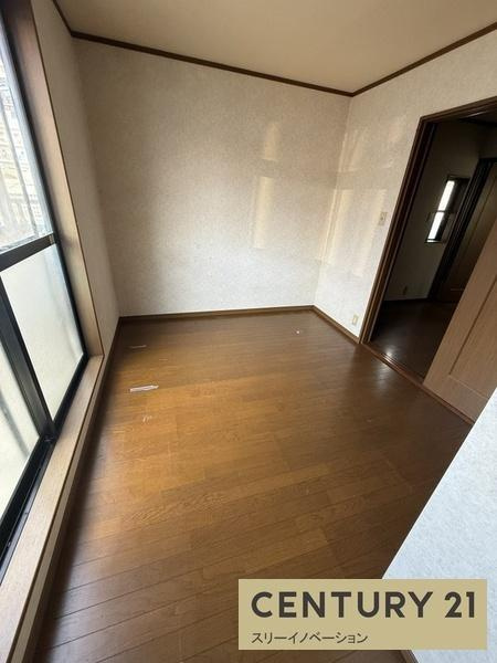鶴町3丁目中古戸建の洋室