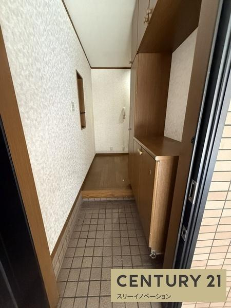 鶴町3丁目中古戸建の玄関