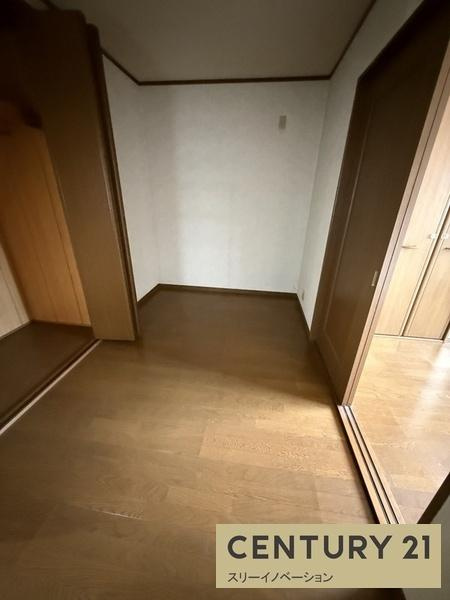 鶴町3丁目中古戸建の洋室
