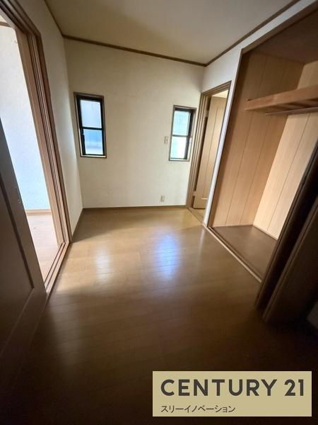 鶴町3丁目中古戸建の洋室