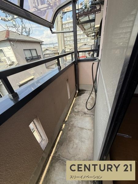 鶴町3丁目中古戸建のバルコニー