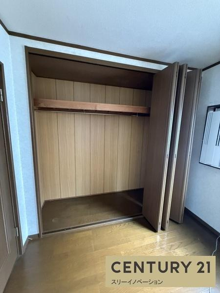 鶴町3丁目中古戸建の収納