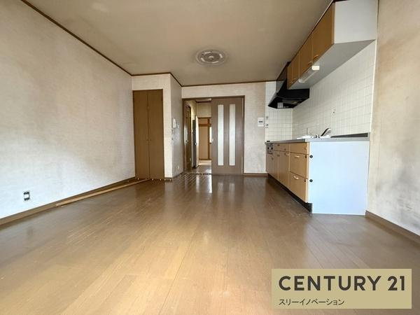 鶴町3丁目中古戸建の居間・リビング