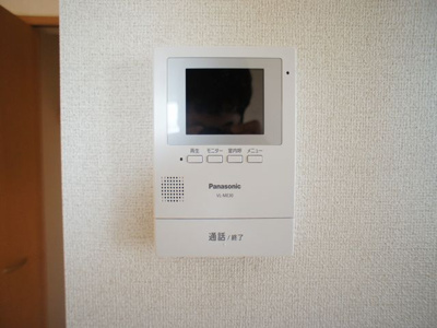 【セキュリティ】 | グリーンガーデンⅢ | 訪問者の確認ができるTVドアホン付きです♪