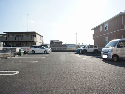 【駐車場】 | グリーンガーデンⅢ | 駐車場2台可能です♪