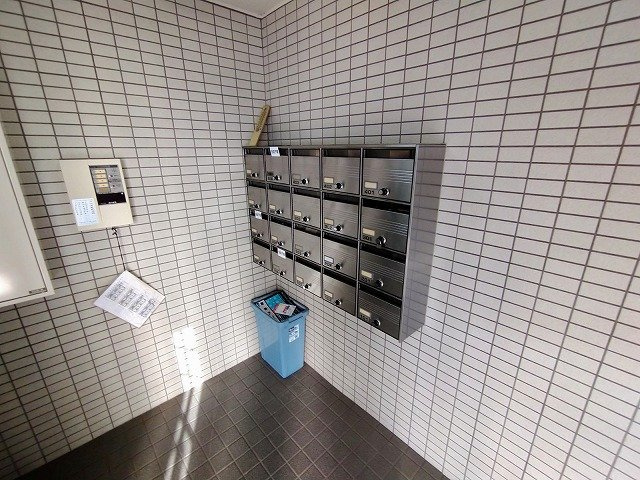 レオパレスパルコートＢのその他|集合ポスト