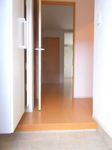 Ｖｉｌｌａ　ひまわり　Ⅰの玄関