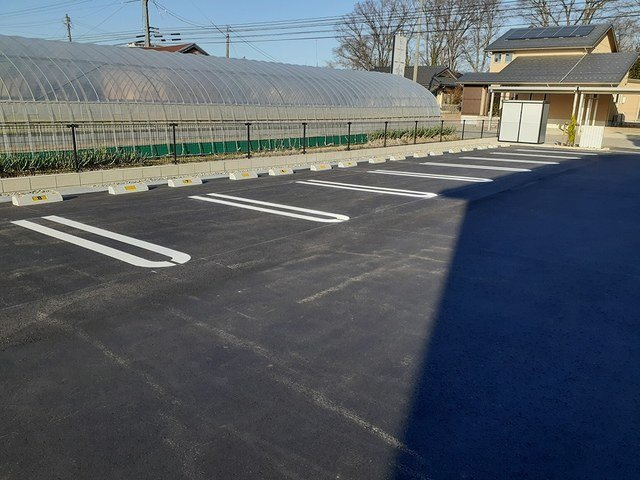 菫（すみれ）２ｎｄの駐車場