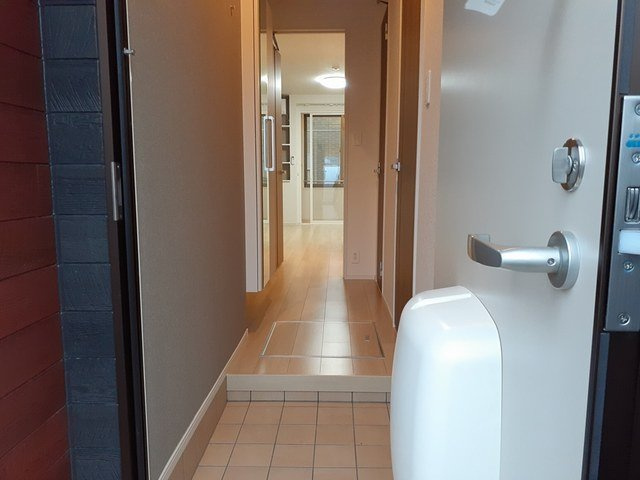 菫（すみれ）２ｎｄの玄関