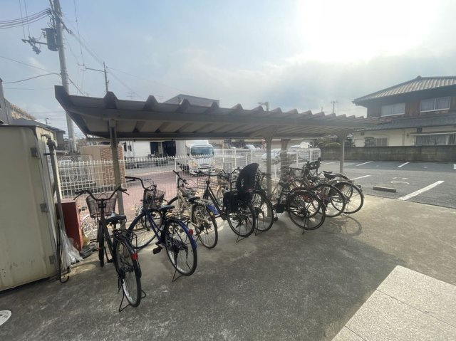 レオパレス中井町３のその他