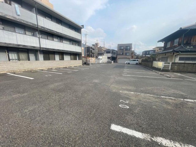 レオパレス中井町３のその他