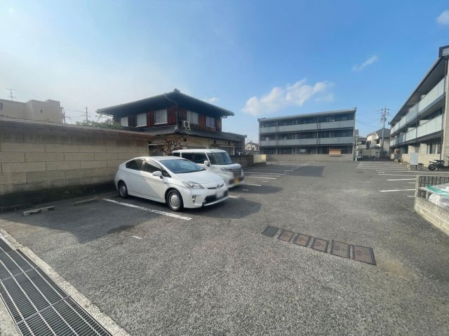 レオパレス中井町３のその他