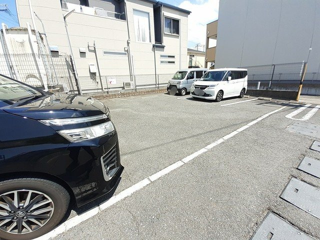 シエロ・ベージョの駐車場