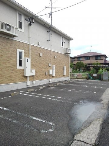 プリムロ－ズの駐車場