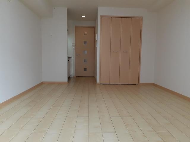 ラ・カーサ　西加賀屋の内装