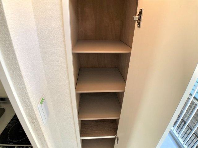 レオパレスシエスタ西郷屋敷の玄関|設備・使用は号室により異なる為、現況を優先いたします。