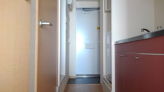 レオパレス貞夫の玄関