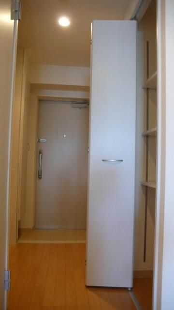 リュクス高輪台の玄関