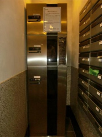 サンテミリオン早稲田駅前弐番館のその他共用部分|24時間荷物が受け取れる宅配BOX☆メールボックス☆