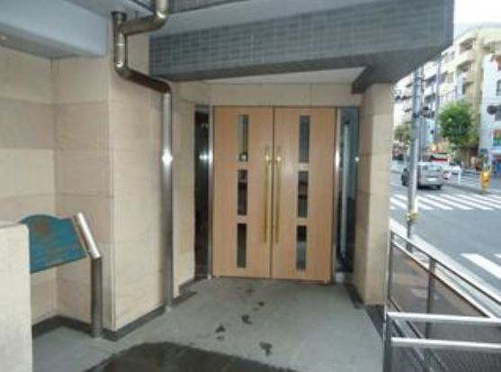 サンテミリオン早稲田駅前弐番館のエントランス|出入り口
