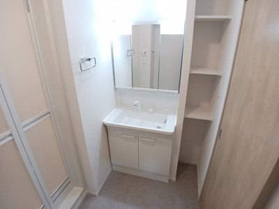 【洗面所】 | ルシオール | スペースが確保できる洗面所です