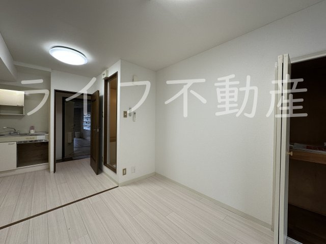 リバーサイド瓢箪山の居間・リビング|ゆったり過ごせる居間です