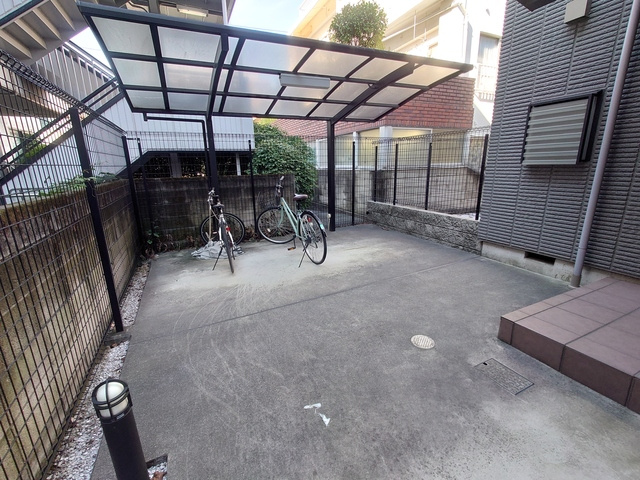 いずみコートのその他共用部分|★屋根付き駐輪場★
