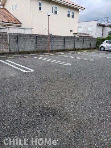 グリーンヒルズの駐車場|当社、チルホームのHPもご覧ください(^^)/物件情報多数♪