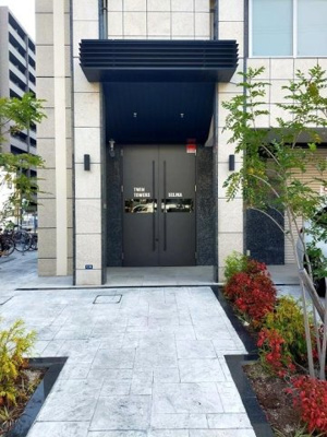 【エントランス】 | TWIN TOWERS Selina