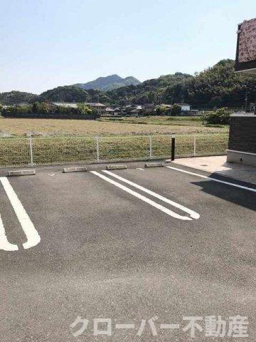 ベル　アンジュの駐車場