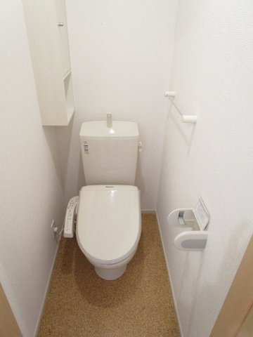 エスポワール　Ⅱのトイレ|コンパクトで使いやすいトイレです