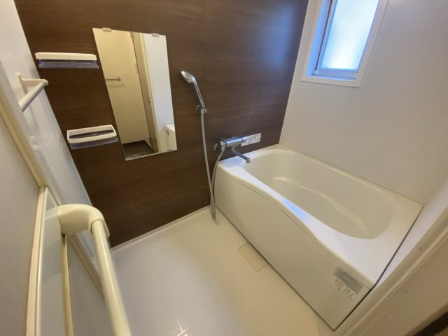 英賀保ハイツ３の浴室