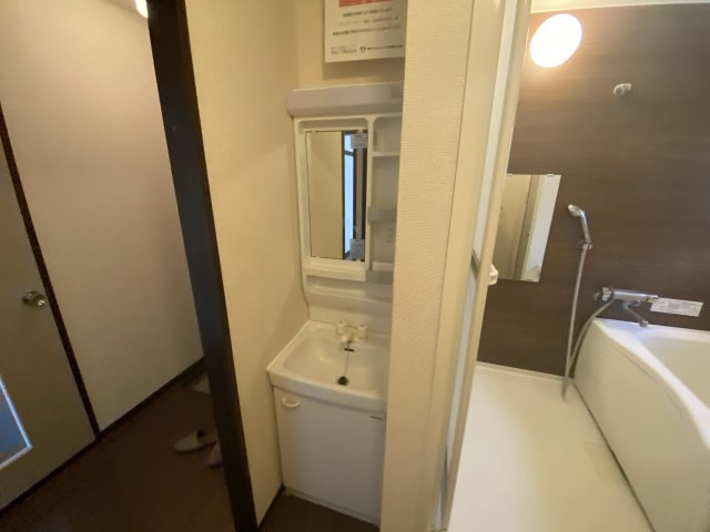 英賀保ハイツ３の洗面所