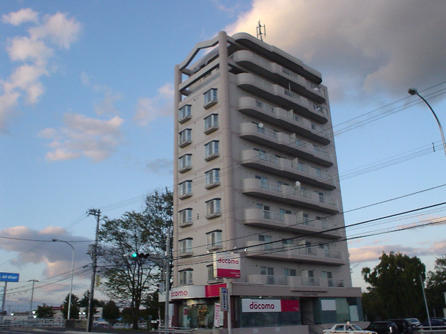 大通南2マンションの外観