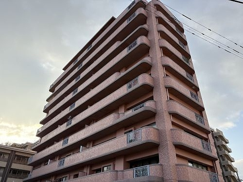 シティライフ西原の外観|おしゃれな外観です