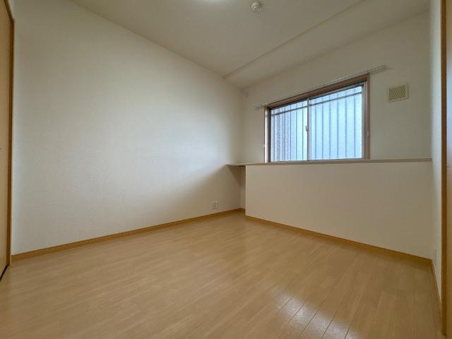 Ｌａ　Ｖｉｅ　ｅｎ　ｒｏｓｅ　ｈｉｌｌの内装|洋室