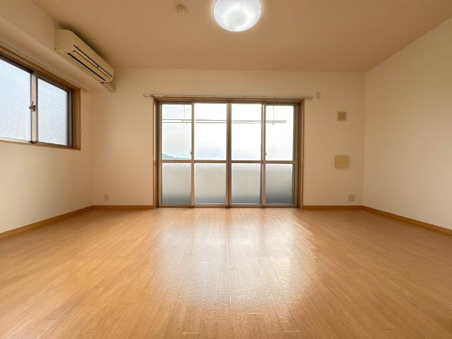 Ｌａ　Ｖｉｅ　ｅｎ　ｒｏｓｅ　ｈｉｌｌの居間・リビング|リビング