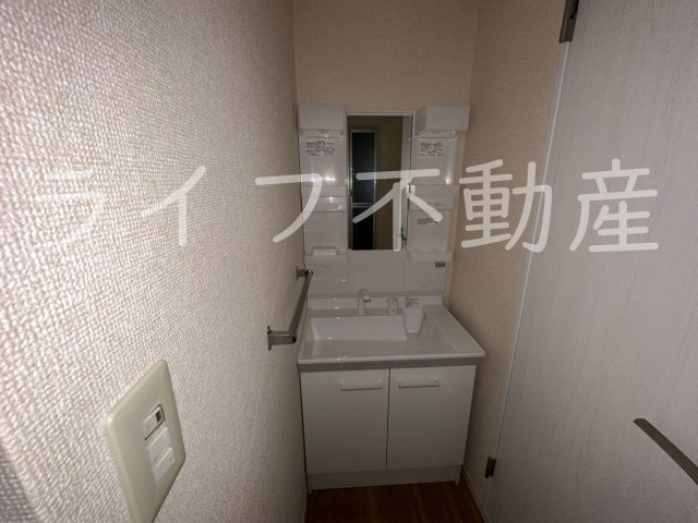クレスト・シティー・ビューの独立洗面台|使いやすい独立洗面台です