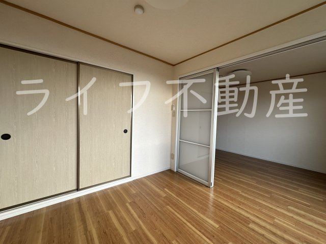 クレスト・シティー・ビューの居間・リビング|ゆったり過ごせるリビングです