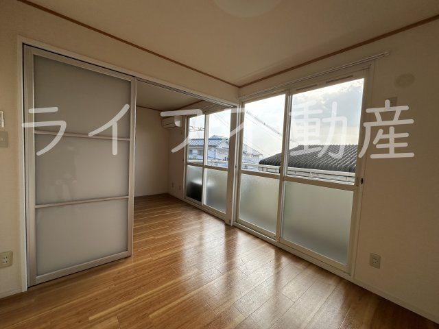 クレスト・シティー・ビューの居間・リビング|リビングです