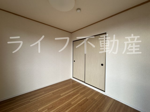 クレスト・シティー・ビューの洋室|コンパクトで使いやすい洋室です