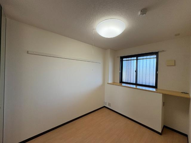 ローズガーデンの内装|洋室