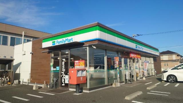 ローズガーデンの周辺|ファミリーマート上代店まで457ｍ