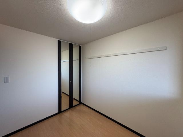 ローズガーデンの内装|洋室