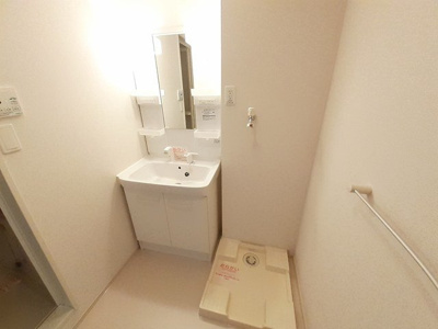 【洗面所】 | オーセンティック４ | コンパクトで使いやすい洗面所