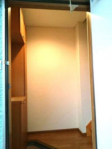 ホープ・ハルルンの玄関